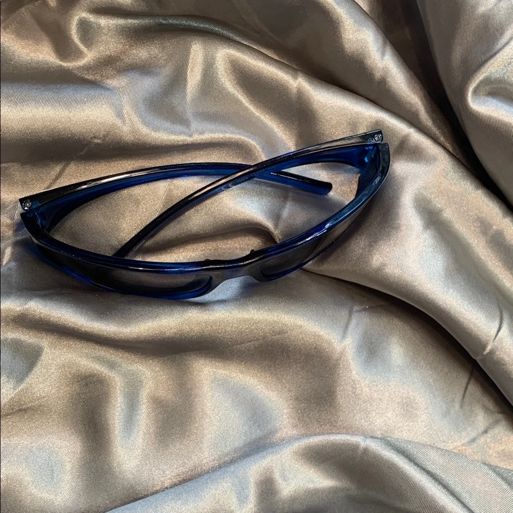 🌹Tommy Bahama Kids• Unisex Wrap Around UV Deep Blue Transparent Sunglasses